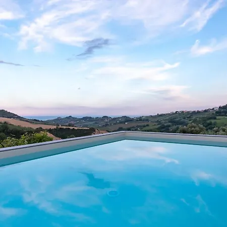 Villa Dimora Campo Delle Mura - Charming House Acquaviva Picena